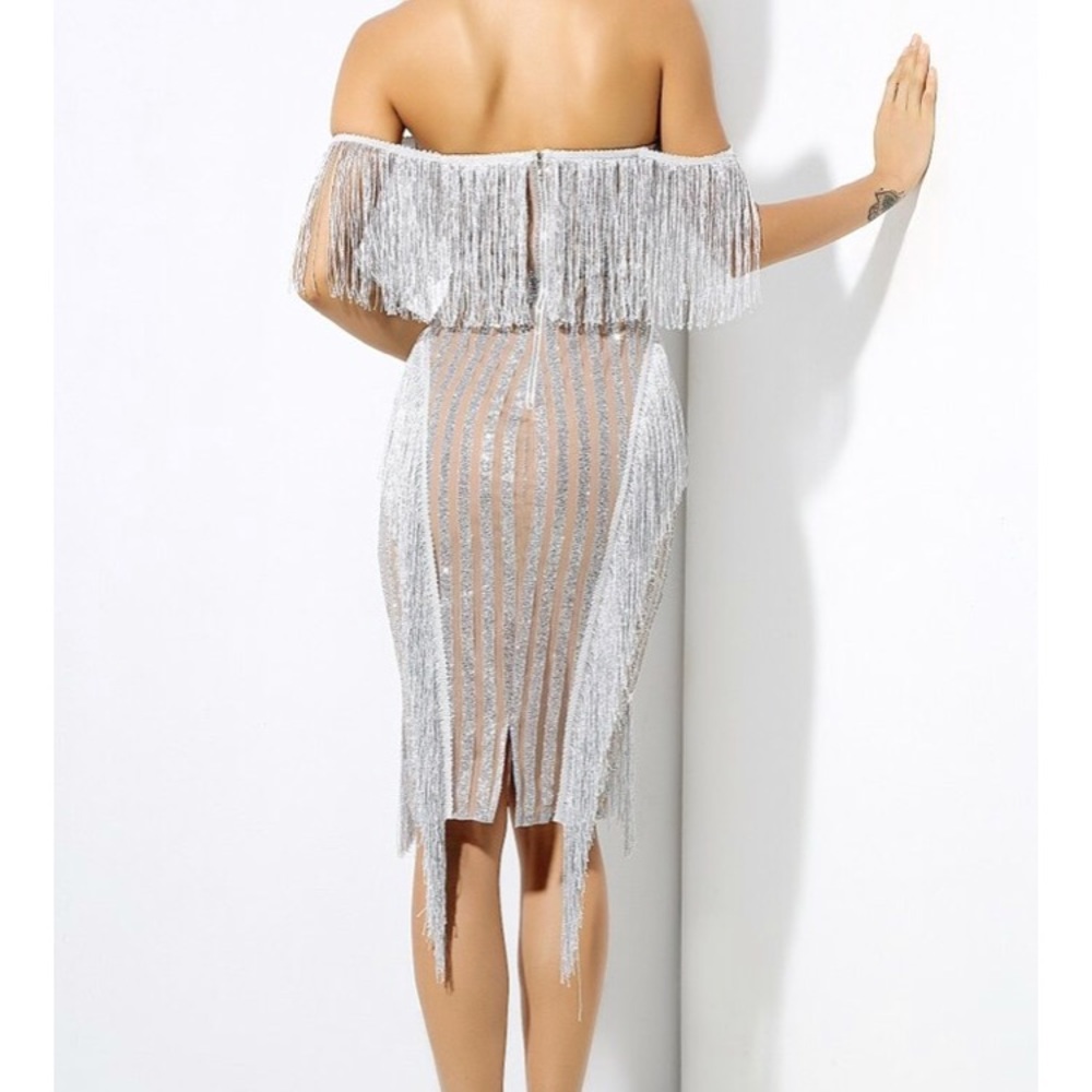 Dress - Picture 2 of 8